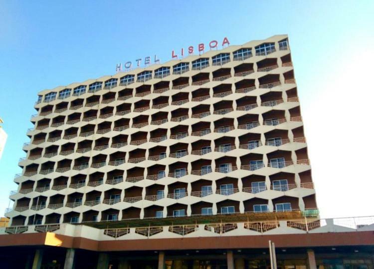 Hotel Lisboa Бадахос Экстерьер фото